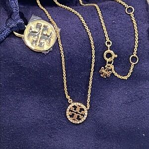 💛Tory Burch Necklace.